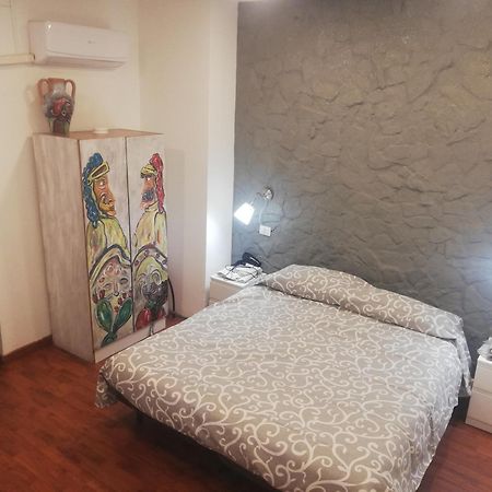 Emily House Apartment คาตาเนีย ห้อง รูปภาพ